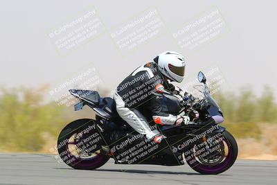 media/Mar-28-2022-Superbike Trackdays (Mon) [[b8603d0f67]]/Advanced Group (1pm-130pm)/Turn 9/